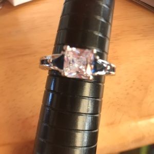 Size 8 CZ with blue accents stones